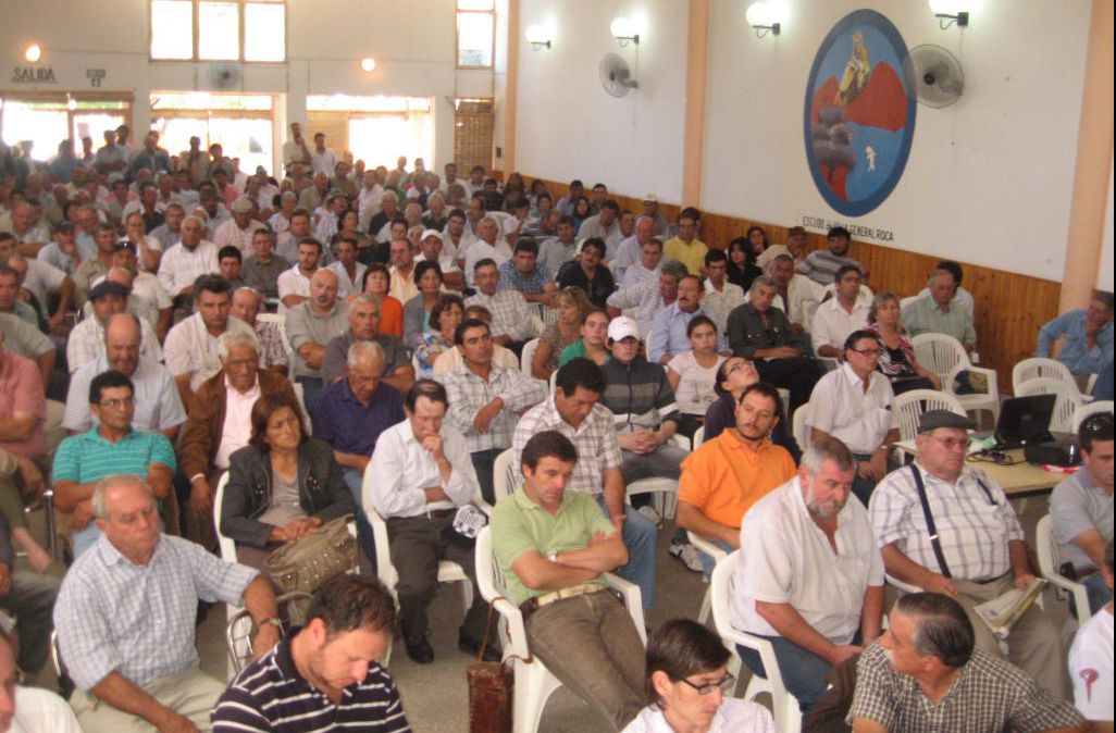 Productores en asamblea San Luis